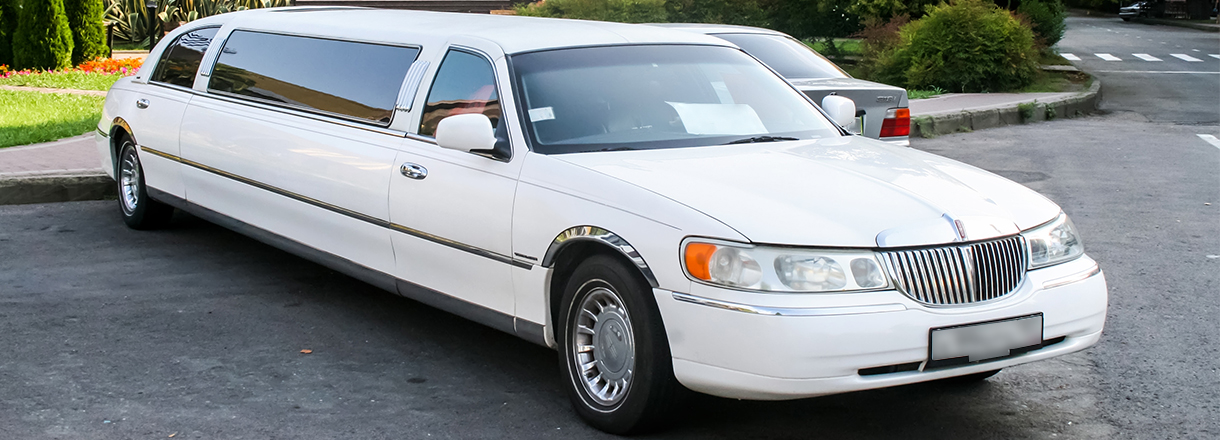 Kitchener Limousine- Your Path to Luxury Kitchener Wedding Limo Bus Delights